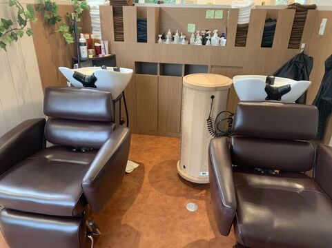 【おごと温泉】≪パートタイムのママさんスタイリストも大歓迎≫≪月給24万円≫≪平均退社18時台≫≪着付けやメイクも学べる≫女性スタッフのみのサロン！主婦の方も働きやすいサロン！ブランクがある方も大歓迎です！免許活かしてもう一度美容師やってみませんか？ 「Plaisil（プレジール）」からスタイリスト（美容師）の求人☆☆