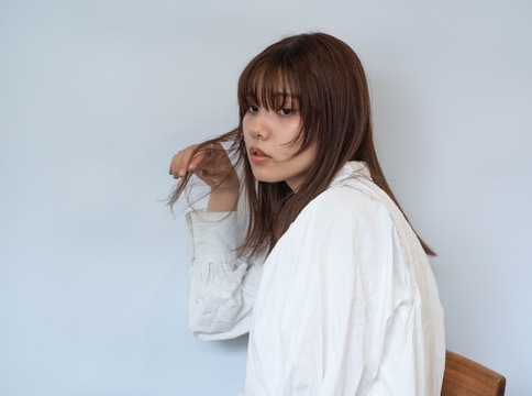 【八丁堀】≪実働8時間＆完全週休2日制≫プライベートも充実させることが可能。お昼代支給もある、嬉しい環境！ヘアダメージを最小限に抑えるオーガニック商材にこだわっているサロン「quii （クイ）」からアシスタント（美容師）の求人☆★