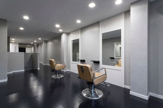 【四ツ橋】≪社会保険完備≫≪お休み充実≫≪確かな技術が身に付く≫頑張った分稼げて、プライベートも充実！しっかりとした接客・技術を学びつつ、自分の力を試すことができます☆サロンワーク以外に、様々な現場で活躍できるスタイリストを目指しましょう♪labcor（ラブコル）からアシスタント（美容師）の求人☆★☆