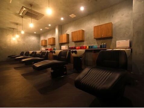 【井尻】≪有給休暇あり、最大9連休≫≪社会保険完備≫働きやすい環境で定着率抜群！ヘアケアに強いので、お客様にしっかり関われるやりがいあるサロンです！「canoe 博多ミスト店（カノエハカタミストテン）」からスタイリスト（美容師）の求人☆★