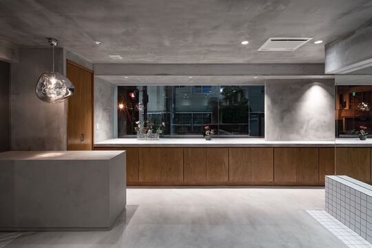 【三ノ宮】≪社会保険完備≫≪営業中レッスンOK≫≪住宅手当あり≫ヘッドスパの習得可能！デビューまでは2年を予定しており、早期デビューを目指している方に必見です！！「2F（ニカイ）」からアシスタント（美容師）の求人★☆