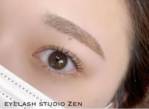 【京都駅】≪未経験の方もOK≫≪月給23万円（経験者）月給22万円（未経験）≫≪社会保険完備≫≪月8日休み≫≪19時までの営業時間≫営業時間内レッスンも可能！土日休みもOK！アイブロウやまつ毛パーマのメニューもあり！ 「eyelash&nail studio Zen Neo（アイラッシュアンドネイルスタジオゼンネオ）」からアイリスト（アイデザイナー・まつげエクステ）の求人★☆