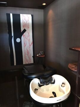 【外環沿い河内長野】≪実働8時間・20時迄に退勤≫≪社会保険完備≫≪パート・アルバイトも募集中≫地域密着の居心地の良いサロン！「he’ritage（エリタージュ）」からスタイリスト（美容師）の求人☆★