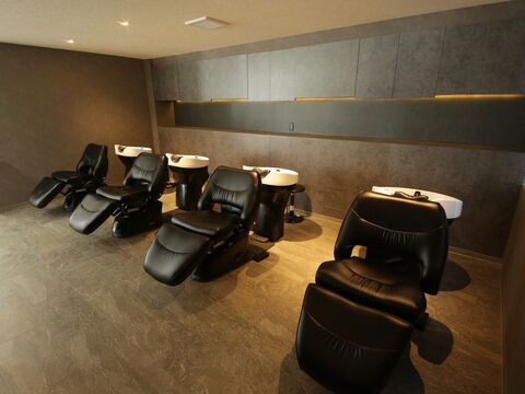 【島崎町】≪フリー45％／指名50％≫≪最低保証給あり≫≪マンツーマンで施術OK≫勤務体制が選べる環境！薬剤なども豊富なので、単価も上げやすい！「GOD’S（ゴッズ）」からスタイリスト（美容師）の求人☆★