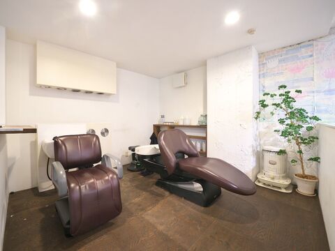 【福井駅前】≪インボイス制度サポートあり≫≪保障給制度あり≫≪完全マンツーマン≫≪自由出勤により土日休みや連休OK≫≪フリー40％／指名55％還元≫スタイリストだけの小規模ヘアサロン！1人のお客様にしっかり向き合える体制です！「unsung（アンサン）」からスタイリスト（美容師）の求人☆★