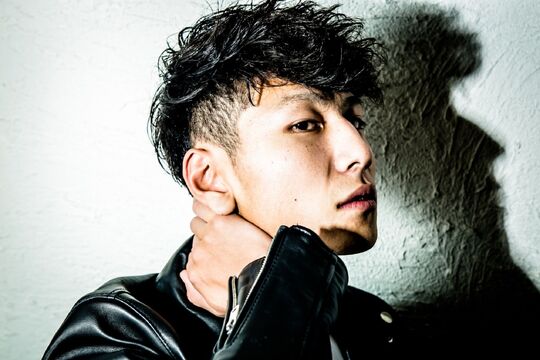 【八戸ノ里】≪週休2日≫≪社会保険完備≫20代のお客様も多い！集客も好調、メリハリつけてしっかり稼いでいけるお店です！スパなど癒しmenuにも力を入れてますよ！「TRAD（トラッド）」から理容師（理容室）の求人★☆