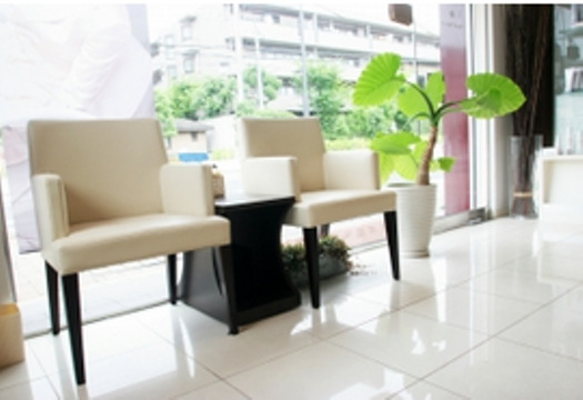 【さくら夙川】オーナーさんからしっかりレッスンを見てもらえる環境なので安心して技術を学べますよ！地域密着型のアットホームサロン「retreat（リトリート）」アシスタント（美容師）の求人☆☆