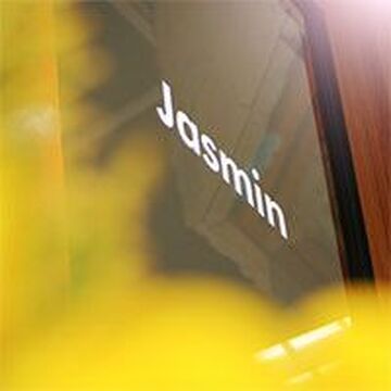 【王寺】≪月給30万円〜＆パートさんは時給1100円スタート★16時までの勤務でもOKです♪平日のみ、扶養内で働きたい方もまずはご相談ください！Jasmin（ジャスミン）からスタイリスト（美容師）の求人☆☆