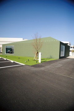 【高岡】≪完全週休二日制・社会保険完備・奨学金サポート制度あり・営業中のレッスンOK≫これからスタイリストを目指す方を全力で応援します！未経験・新卒生も大歓迎！店舗展開するトータルビューティーサロン「IZUMO 在 TASHIRO（イズモサイタシロ）」からアシスタント（美容師）の求人★☆