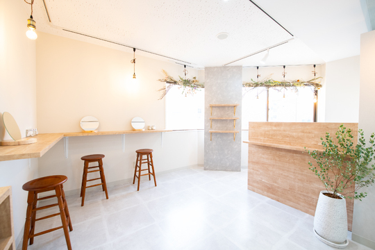 【門前仲町】≪社会保険完備≫≪服装ネイル髪色自由≫≪有給休暇あり≫≪独立・開業支援あり≫≪産休育休実績あり≫8割以上のスタッフが未経験での入社！充実の研修制度が人気です！「llia 門前仲町店（リアモンゼンナカチョウテン）」からアイリスト（まつげエクステ・まつげパーマ・アイブロウ）の求人☆☆