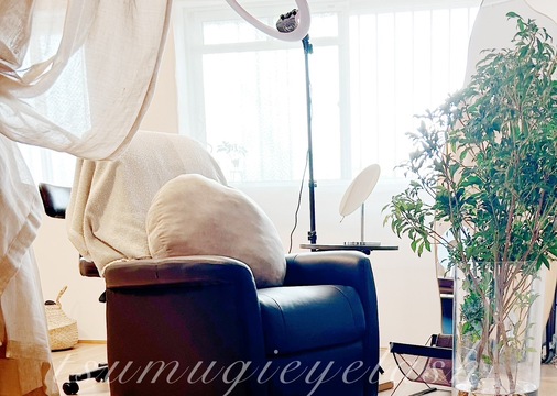 【牧落】≪正社員、パート、委託を選択可能≫未経験歓迎！個々を大事にお客様一人ひとりを大事におもてなし。落ち着いた雰囲気の地域密着型サロン！ゆったりとした空間で働くことができます！「tsumugi eyelash （ツムギ アイラッシュ)」からアイリスト（まつげエクステ・まつげパーマ・アイブロウ）の求人☆☆