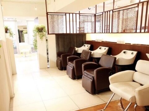 【池上】≪アシスタントも歩合あり≫≪アカデミーサロン研修あり≫≪営業時間内レッスンOK≫ウィッグ手当や講習費用サロン負担など整った環境で、2年以内にデビューを目指せる！「bamboo CLASSIC（バンブークラシック）」からアシスタント（美容師）の求人☆★