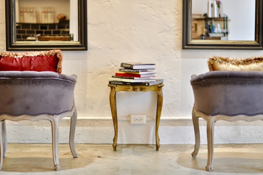 【阪急茨木市駅】≪完全週休二日制≫≪日曜定休あり≫≪社会保険完備≫人とのつながりを大切にしてほしい！というスタッフさん想いのオーナーさん！スタッフさんとの距離も近く、とても働きやすいサロン！「Linda（リンダ）」からスタイリスト（美容師）の求人☆★☆