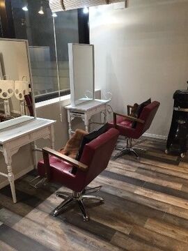 【甲子園】≪平均月給35万円≫≪20時退勤可能≫≪社会保険完備≫カウンセリングを重視しマンツーマン施術により、お客様1人1人に満足のいくスタイルを提供している人気サロン！「brisa hair（ブリッサヘアー）」からスタイリスト（美容師）の求人☆★☆