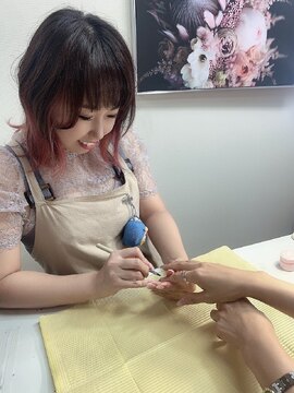 【枚方市駅】≪髪型ネイル自由≫≪16時までの勤務OK≫≪扶養内の勤務もOK≫ネイリスト、アイリストの兼任も可能です「eclat 枚方店（エクラヒラカタテン）」よりネイリスト（ネイル）の求人☆★