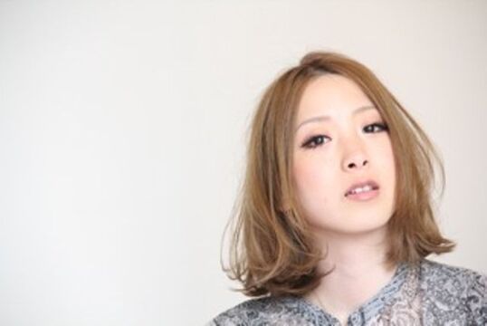 【西大橋】≪社会保険完備≫≪完全週休2日≫≪月給20～23万円≫マンツーマンでしっかりレッスンを見てくれる環境なので、安心して技術を学べる！少人数のプライベートサロン「HAIR DESIGN melo（ヘアーデザインメロ）」からアシスタント（美容師）の求人☆★