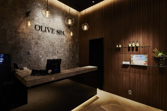 【銀座】≪社会保険完備・産休育休実績多数・充実の福利厚生≫未経験者大歓迎！未経験からプロのセラピストを目指せます。高単価でひとり一人のお客様を大切に働いてもらえます！「OLIVE SPA  銀座並木通り店（オリーブスパギンザナミキドオリテン）」からセラピストの求人☆☆