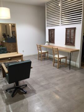 【上社】≪ブランクある方でもOK≫≪有給休暇あり≫≪パートさんも歓迎≫アットホームなサロンで楽しく働ける！！お客様1人1人を大切にするサロン「TSUKURU（ツクル）」からスタイリスト（美容師）の求人☆★