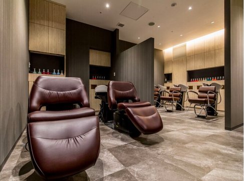 【枚方市駅】≪月8日休み≫≪社会保険完備≫≪リフレッシュ休暇あり≫≪産休制度あり≫着付けやメイクも学べる！髪に優しいオーガニック薬剤と高技術が人気のサロン！美容師を長く続けられる環境があります！「Jour AVEDA（ジュールアヴェダ）」からアシスタント（美容師）の求人☆★☆