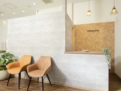 【金沢駅】≪フリー40％／指名50％売上還元≫≪保障給あり≫≪希望休100％可能≫未経験からでも月収40万円以上可能！イマ人気のアイブロウサロン！経験者さんはアイブロウ以外の技術をメニュー化することも可能です！「WHITE EYE 金沢店（ホワイト アイ カナザワテン）」からアイブロウリストの求人☆☆