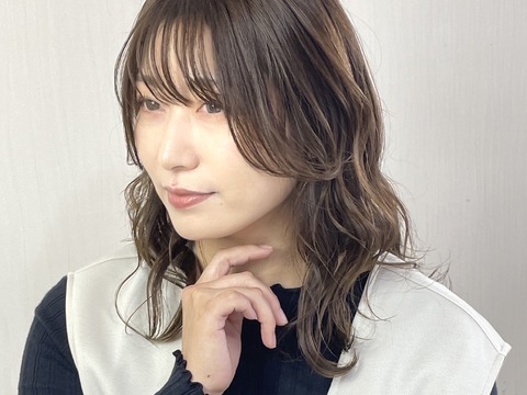 【酒見】≪日曜休みあり・社会保険完備・完全週休二日制・全席半個室≫働きやすい環境を大切にしています！幅広い年代の方との関わることのできる地域密着型サロン「Hair Make STREET（ヘアメイクストリート）」からアシスタント（美容師）の求人☆★