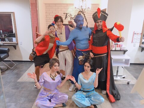 【祇園駅】≪ハイトーンカラーが人気・月休8日・セットが学べる・アットホーム・社会保険完備≫面貸しあり！トレンドを意識したデザインが多くハイトーンカラーが大人気！！サロンワーク＆ヘアセットの技術も学んでいける「Vida creative hair salon（ヴィダクリエイティブヘアーサロン）」からスタイリスト（美容師）の求人☆★