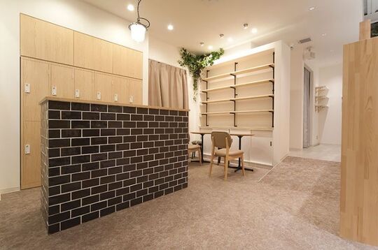 【枚方市駅】≪毎週日曜定休≫≪9〜17時までの営業時間≫≪平均退社17時≫≪月8〜10日休み≫≪社会保険完備≫アシスタント業務のみやりたいという方の求人！パートさんも歓迎！お流しやシャンプーのみしかできない方でもOK！働きやすい抜群の環境が整った会社です！「Luana by hair S.COEUR（ルアナバイヘアーエスクール）」からアシスタント（美容師）の求人☆☆