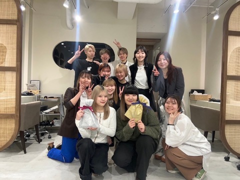 【池袋】≪社会保険完備・完全週休二日制・客単価16000円≫働きやすい環境！顔タイプ診断に合わせた小顔カットが得意なサロン「ElEn.（エレン）」からスタイリスト（美容師）の求人☆★