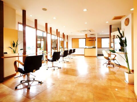 【湊】≪社会保険完備≫≪16時受付締め≫完全予約制の髪質改善サロン！19時頃には帰るよう予約を取るのでプライベートも充実！マンツーマンでお客様としっかり関われる「Dears 和歌山店（ディアーズワカヤマテン）」からスタイリスト（美容師）の求人★☆