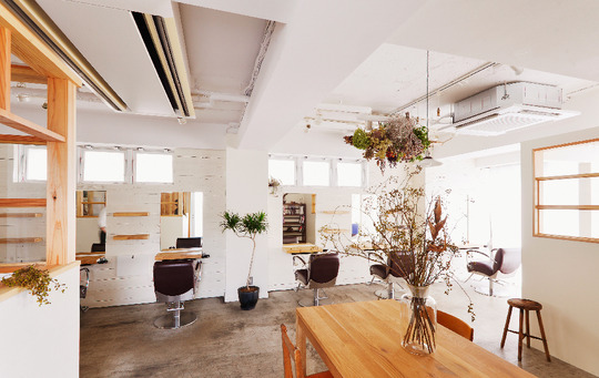 【表参道】≪完全週休2日制≫≪モデル売上による手当あり≫≪最短2年以内にデビューを目指せる！≫≪社会保険完備≫自分のペースで安心して練習できる！「atelier ittowa（アトリエイトワ）」からアシスタント（美容師）の求人★☆★