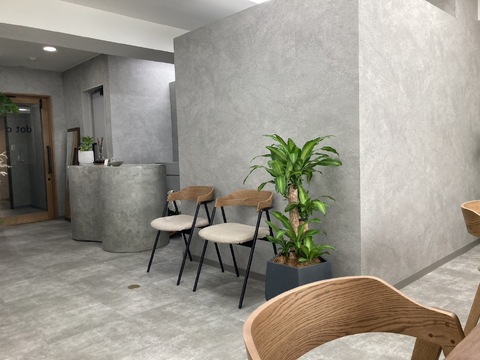 【三ノ宮】≪保障給あり≫≪髪色ネイル自由≫施術時間がゆったりとしたサロンで働きたい人にオススメ！「dot c（ドット シー）」からアイリスト（まつげエクステ・まつげパーマ）の求人☆☆