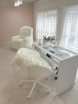 【博多駅】≪月休8日で月25万円保証・実働8時間・指名売上50%還元・土日祝のお休みOK・子育て中のママさんも大歓迎≫働き方が選べるためライフスタイルに合わせてお仕事できます！オシャレなインテリアに囲まれたトータルビューティーサロン「O'li Nail&Eye（オリネイルアンドアイ）」からアイリスト（アイデザイナー・まつげエクステ）の求人☆☆