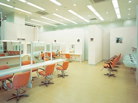 【富田】＜完全週休2日制＞＜社会保険完備＞全国展開する超有名ヘアサロン！プライベートを充実させながら高収入を目指せます◎歴史と実績のある会社なので安定して美容師を続けて行くことが可能♪Shampoo イオンモール四日市北店（シャンプーイオンモールヨッカイチキタテン）からスタイリスト（美容師）の求人☆★