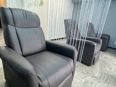 【立川駅】◆社会保険完備・残業なし・実働8時間・産休育休実績あり・髪色ネイル自由・充実の研修体制・最短2週間デビュー◆頑張り次第でキャリアアップも可能、やりがいを感じながらお仕事をしていただけます！「Natural ViVi 立川店（ナチュラルビビタチカワテン）」からアイリスト（まつげパーマ）の求人☆☆