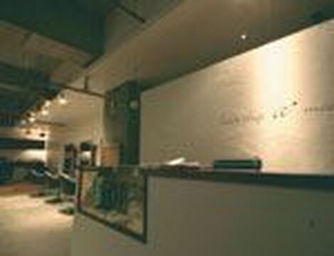 【高石】お洒落な雰囲気だけど気さくな接客で人気♪『思いやり』の精神をスタッフ全員が理解しているので、質の高いチームワークを発揮できるサロン「a’ moon（エーダッシュ）」からアシスタント（美容師）の求人☆☆