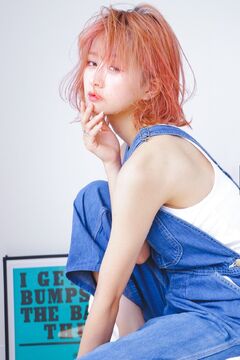 【阪神西宮】≪パートは祝日時給1800円！≫≪社会保険完備≫≪土日休み、連休可能≫≪ウィッグ手当あり≫≪家賃手当あり≫≪産休育休実績あり≫≪入客チャンスあり≫仕事とプライベートとでメリハリをつけて働くことが出来ますよ！デザインカラーやスパに力を入れているサロン「JUNO（ジュノ）」からスタイリスト（美容師）の求人☆★