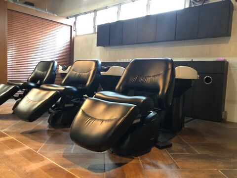 【磯子】≪有給休暇あり・住宅手当あり・社会保険完備≫入客チャンスが多いのも魅力♪今までの経験を活かしながらさらにステップアップ可能なdie Schere（ディシェーレ）からスタイリスト（美容師・理容師）の求人☆★☆