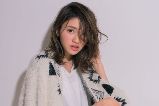 【つくば駅】≪最高月収80万円≫≪土日祝休みOK≫≪完全週休2日制≫≪16時までの勤務OK≫かなりの高待遇な環境で働くことができます！バリバリ働きたい方も、自分のペースで働きたい方にもオススメです！「aile by sion（エルバイシオン）」からスタイリスト（美容師）の求人☆★