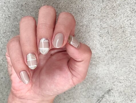 【高槻駅】≪フィルイン導入店≫≪18時迄の早番固定OK≫≪希望休月4日OK≫≪土日休み月2日迄OK≫働き方の選択ができる環境です「Nail salon NOR（ネイルサロンノア）」からネイリスト（ネイル）の求人★★