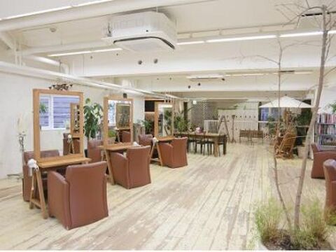 【心斎橋】≪完全週休2日制≫≪社会保険完備≫集客力抜群で入客可能！有名女性誌からも取材依頼を多数受ける業界注目のサロン！本格的な撮影や関コレなどのイベントにも参加しています！「release（リリース）」からスタイリスト（美容師）の求人★☆