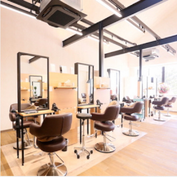 【鹿島神宮】◆完全週休2日制・20時までの退勤可能・メイクも学べる環境◆売上とリピート率でどんどん歩合が付く！エリアトップクラスのトレンドサロン「美容室クラフト 神栖店（ビヨウシツクラフトカミステン）」からスタイリスト（美容師）の求人☆★