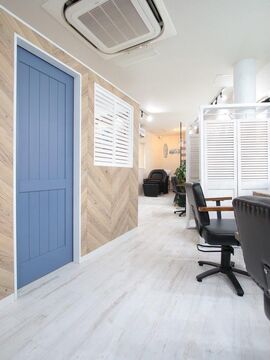 【福島】≪月給24万円〜≫≪完全週休2日制≫≪社会保険完備≫≪日曜休みOK≫入客チャンスあり◎アイラッシュの経験がある方は兼任も可能！頑張った分しっかり還元してもらえる環境◎シーズンごとに撮影も行っています！面貸しも相談可能！「Hair resort Lino WEST（ヘアリゾートリノウエスト）」からスタイリスト（美容師）の求人☆★