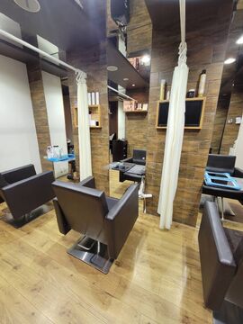 【南草津】≪月給24万円〜≫≪20時までに退勤可能≫≪土日休みOK≫お客さんとの距離も近くアットホームな雰囲気のサロン！希望の薬剤の導入なども相談可能！「想オブヘアー（ソウオブヘアー）」からスタイリスト（美容師）の求人★☆