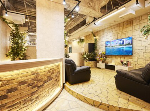 【新横浜】≪引っ越し手当あり≫≪エリア高水準の還元率！≫≪自由出勤制≫≪日払いOK≫のびのびと働ける環境を整えています！「Monica新横浜店（モニカシンヨコハマテン）」からスタイリスト（美容師）の求人☆★