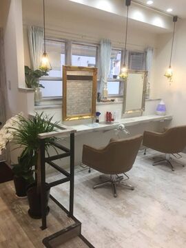 【椥辻】◇◆日曜定休あり◆月7,8日休み◆平均退社19時台◆◇スタッフさん希望のペースで成長していくことができます！プライベートも大切にしながら働けるオシャレサロンhair COCO（ヘアーココ）からアシスタント（美容師）の求人☆☆