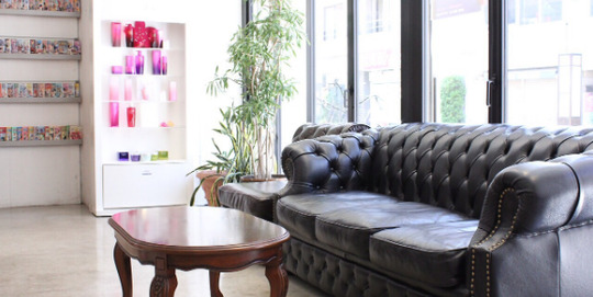 【柏駅】◆住宅手当あり・休日数の選択可能・有給休暇あり・社会保険完備◆入客量が多く、売り上げもしっかり歩合として還元します！自分に合った働き方が見つけられるサロンBRAVE 柏東口店（ブレイブカシワヒガシグチテン）からスタイリスト（美容師）の求人★☆