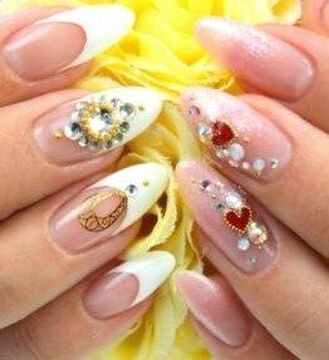 【天神橋】「人と人のつながり」「感謝」を大切にしている、キメ細かいサービスが人気のmor nail（モアネイル）☆週休2日制、有給休暇あり☆正社員／ネイリスト（ネイル）の求人☆