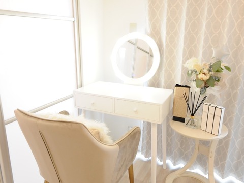 【近鉄八尾】≪未経験者もOK≫≪月8日休み≫≪土日休みOK≫≪社会保険完備≫≪営業時間内レッスン可能≫≪経験のあるママさんアイリストも歓迎≫≪髪色ネイル自由≫研修体制が整っているので未経験者も安心！豊富なメニューのため客単価もアップしやすい！「Baby step（ベイビーステップ）」からアイリスト（まつげエクステ・まつげパーマ・アイブロウ）の求人★☆