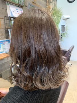 【尺土】パートスタッフさん募集中！地域の幅広いお客様から支持されています。オーガニック系商材が人気のプライベートサロン「KILIG（キリグ）」からアシスタント（美容師）の求人☆☆