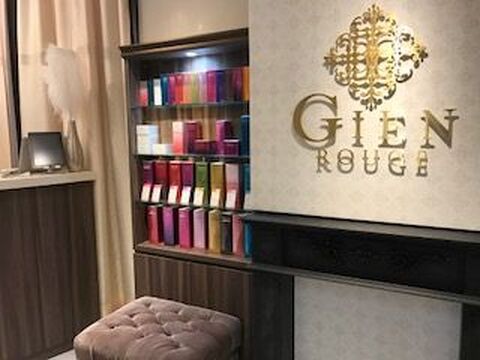 【梅田】≪社会保険完備！完全週休2日制！≫長く働きやすい環境が整っているため、離職率が低い！20代前半の若いお客様を中心に愛される、ナチュラルフェミニン系おしゃれサロン「GIEN ROUGE（ジアンルージュ）」からアシスタント（美容師）の求人☆★☆